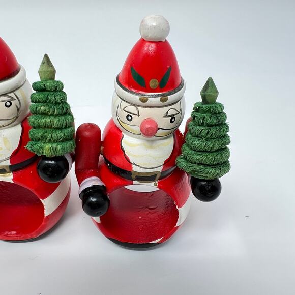 Set of 4 Vintage Handmade Red Wood Santa Claus Napkin Rings Farmhouse Cottage - Picture 8 of 10
